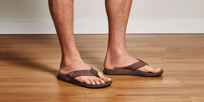 Oofos sandals online men