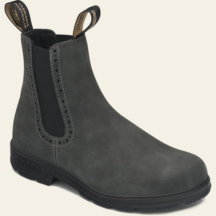 Women's Blundstone 1630 Chelsea Boot in Black | Lucky Shoes