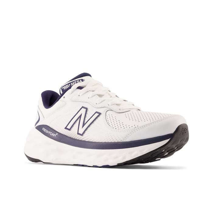 Mens New Balance Fresh Foam M840V1 in White/Team Navy/White