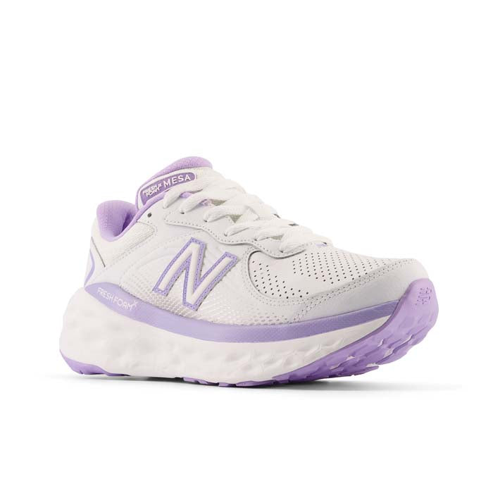 Womens New Balance Fresh Foam W840V1 in White/Lilac Glo/White