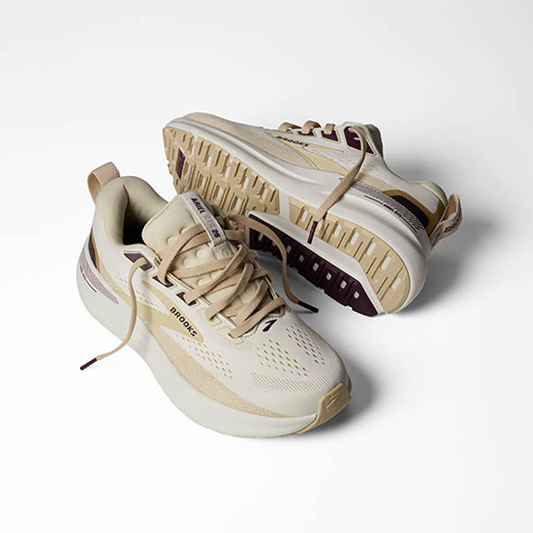 Brooks Running Ariel GTS 26 Coconut/Sand/Potent Purple