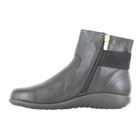 Naot Oamaru Black