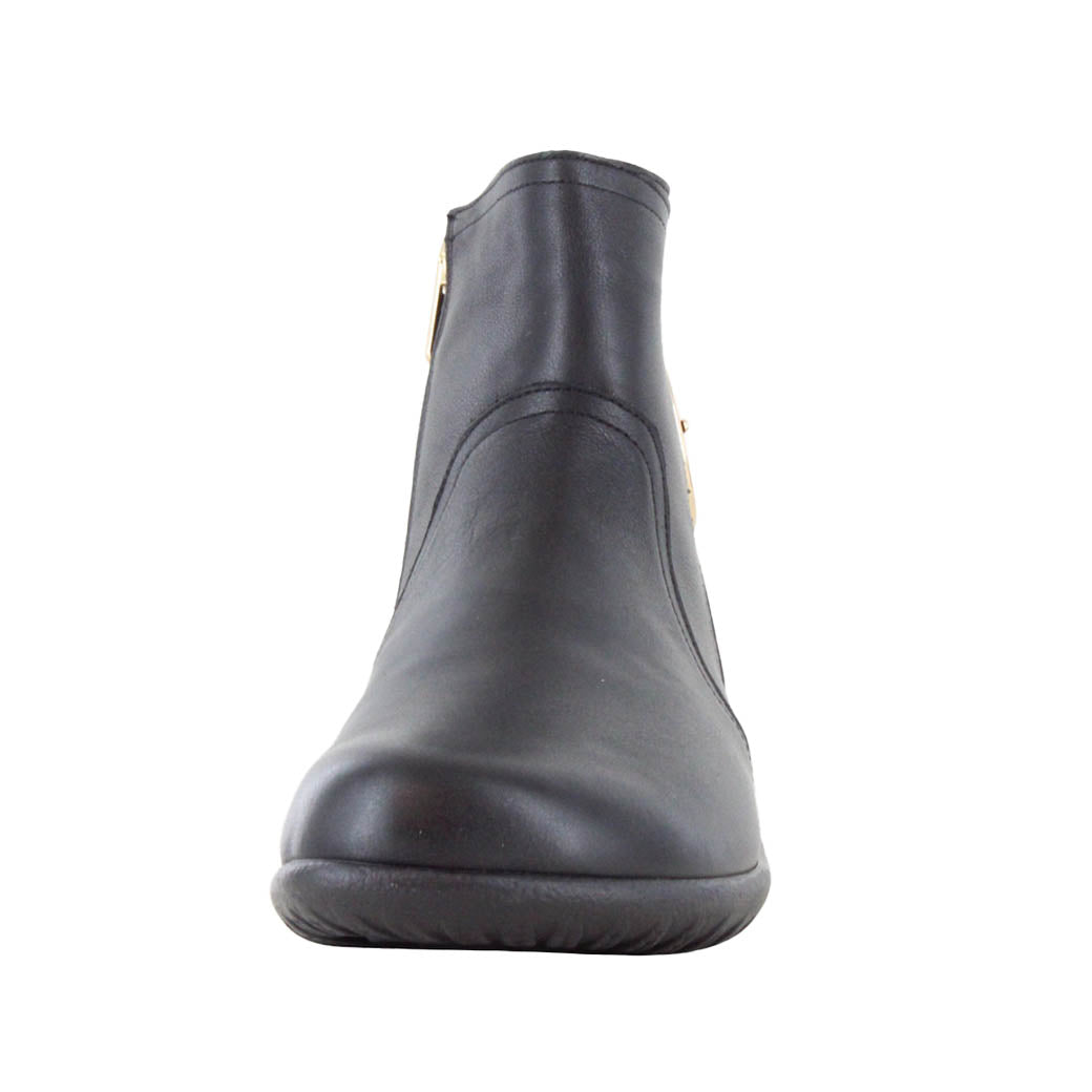 Naot Oamaru Black