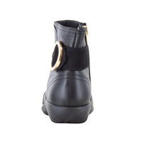 Naot Oamaru Black