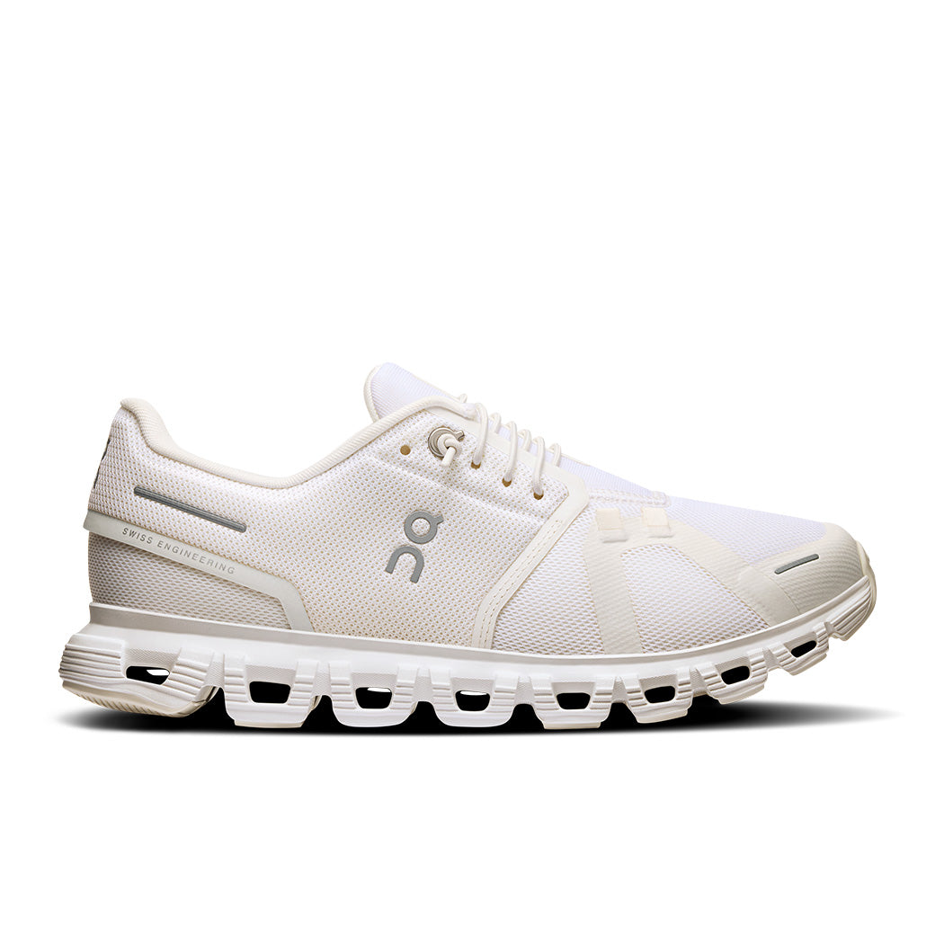 Womens On Running Cloud 6 Wide in White/White