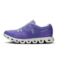 Womens On Running Cloud 5 in Blueberry/Feather