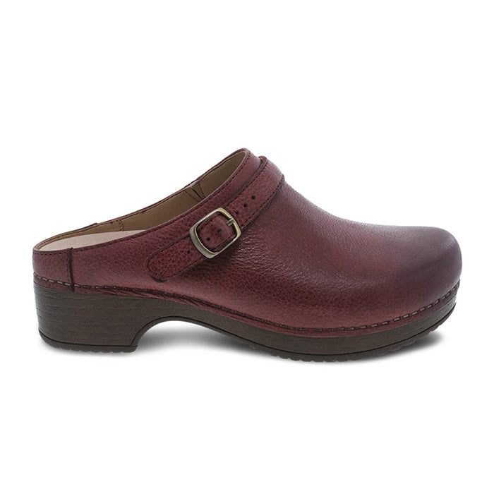 Dansko-Berry-Ruby – Lucky Shoes