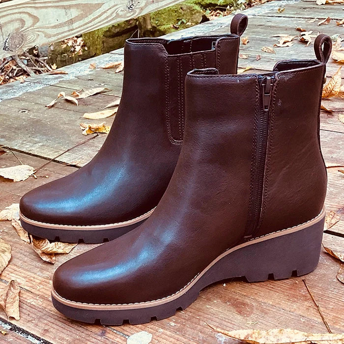 Womens Vionic Aria in Dark Brown – Lucky Shoes Womens Vionic Aria in Dark Brown – Lucky Shoes