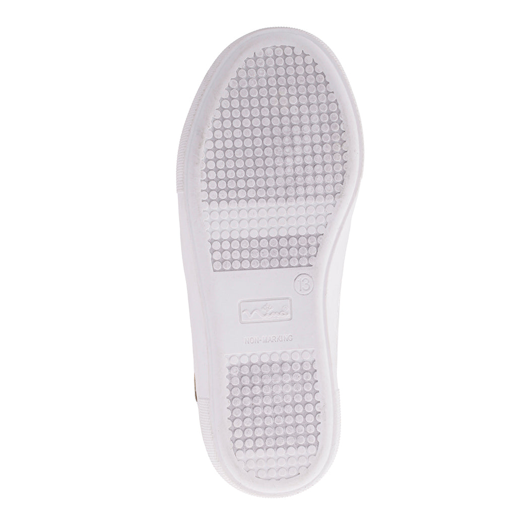 Nina Esti White