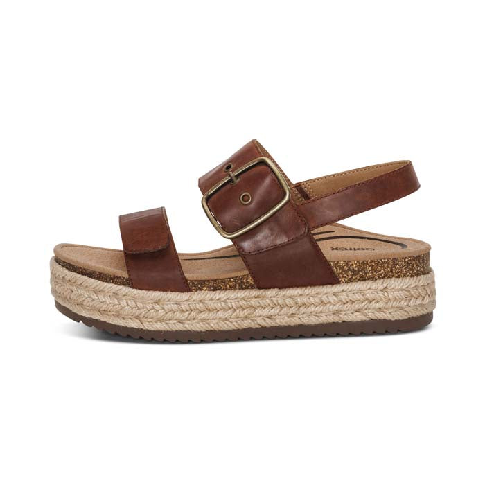 【aya】 Womens Aetrex Vania in Walnut – Lucky Shoes