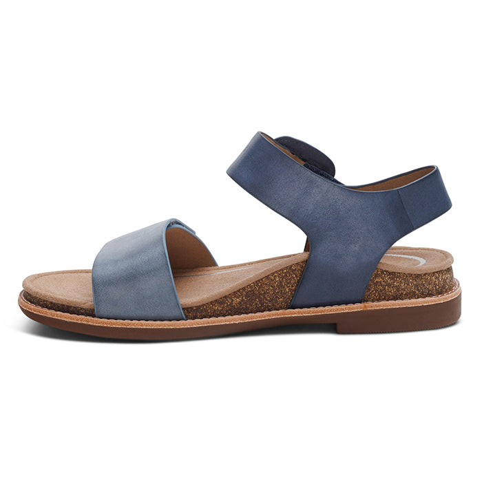 りー Womens Aetrex Claire in Navy – Lucky Shoes