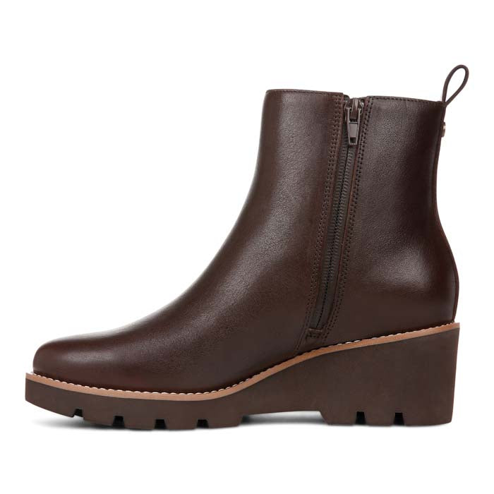 Womens Vionic Aria in Dark Brown – Lucky Shoes