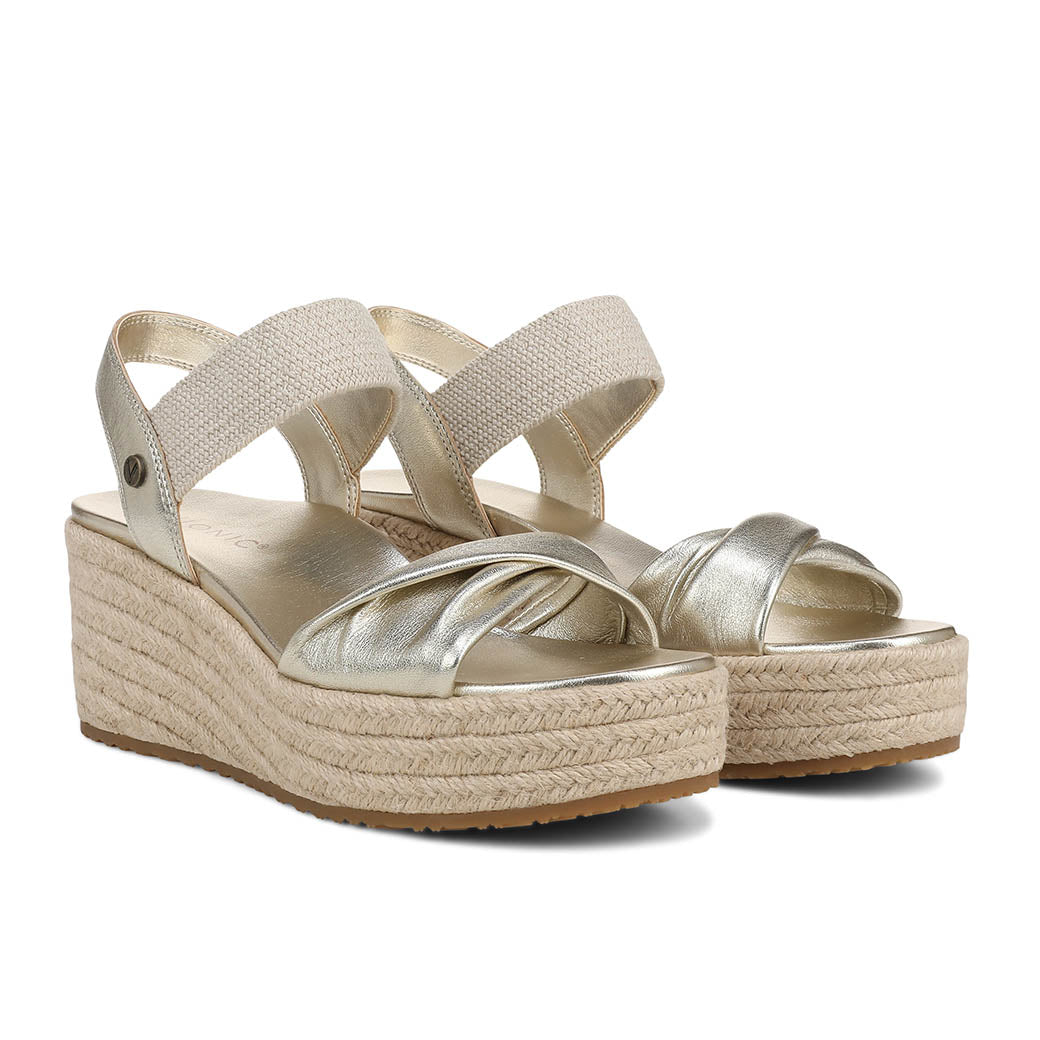 Womens Vionic Darla in Gold