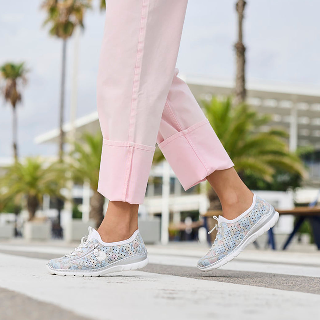 Womens Rieker Nikita 52 in Ice-Multi/White-Silver