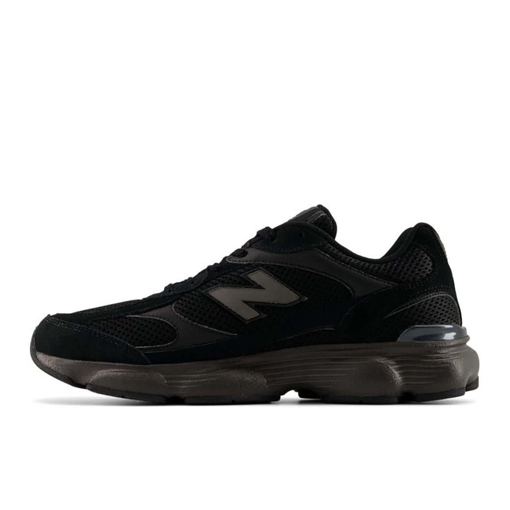 New Balance 603 Black/Black