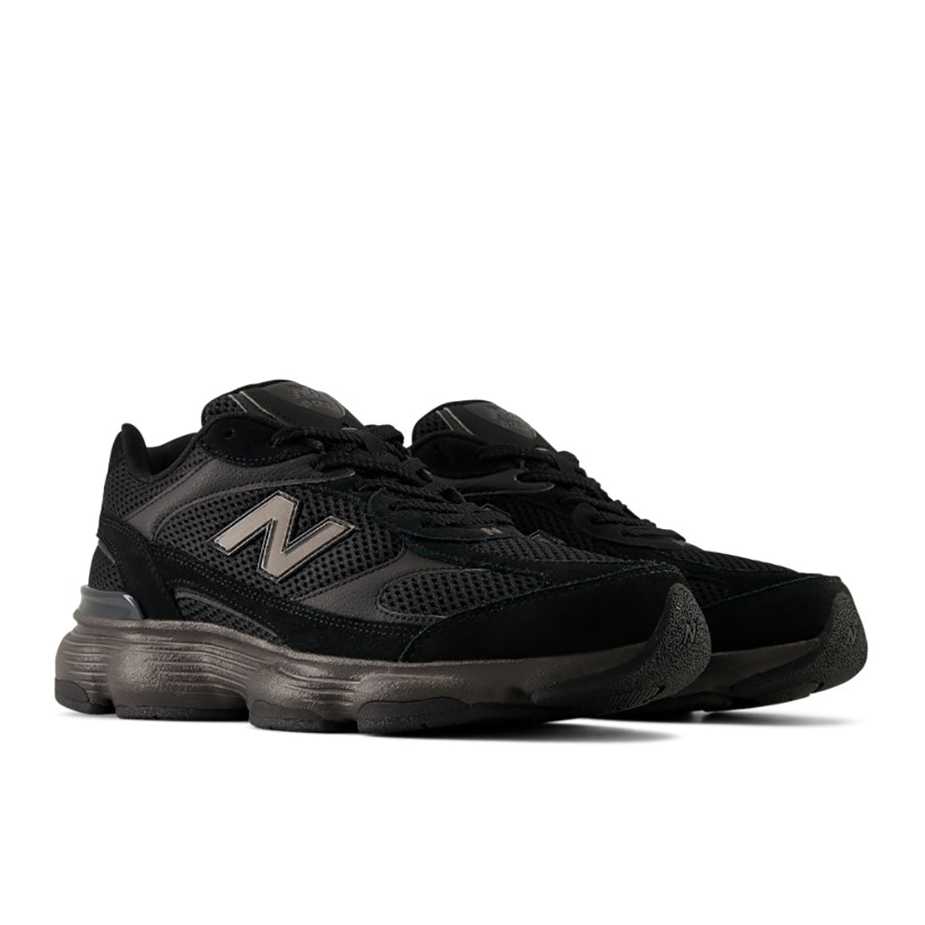 New Balance 603 Black/Black