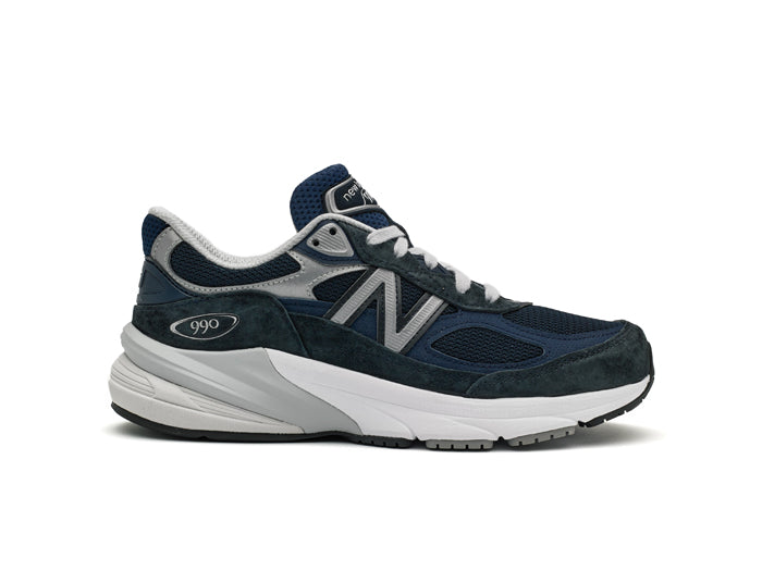 Womens New Balance Made in USA 990v6 in Navy/Navy