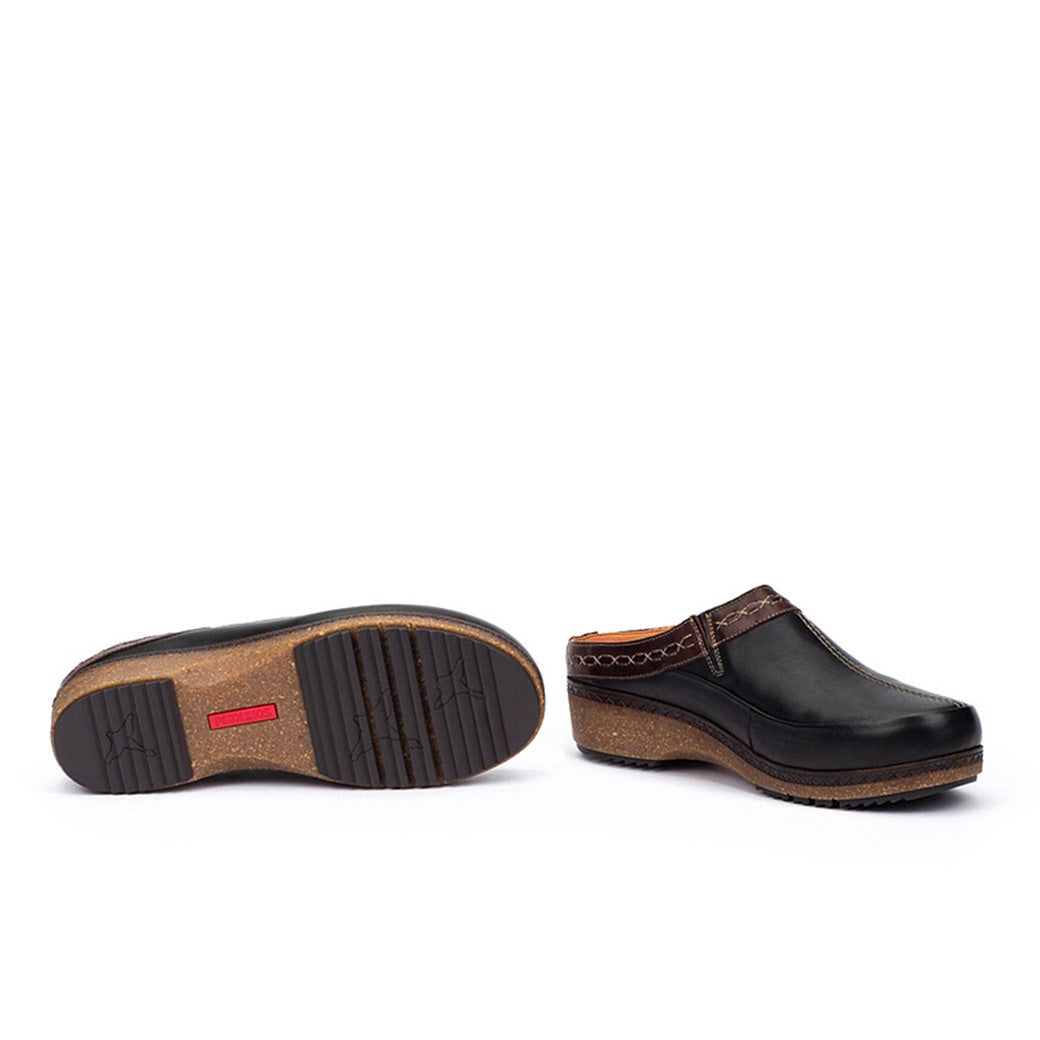 Pikolinos Granada Clog Black