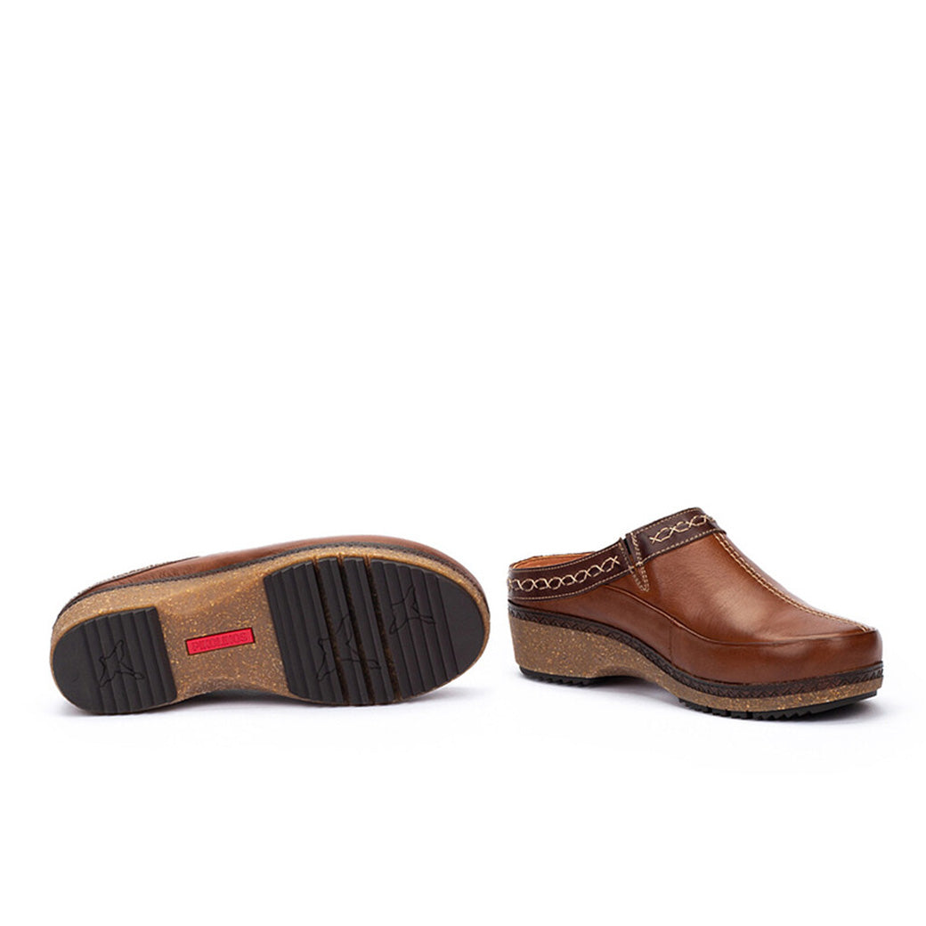 Pikolinos Granada Clog Cuero
