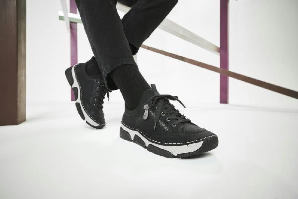 オレリー　ANGELA Womens Rieker Angela 73 in Black/Black – Lucky Shoes