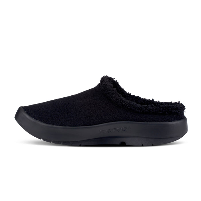 Men's Oofos Oocoozie Mule in Black | Lucky Shoes