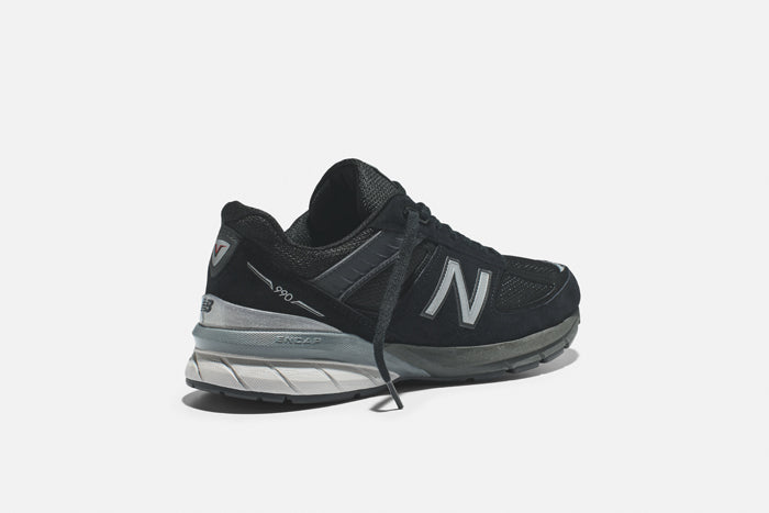 New Balance-990v5-Black With Silver – Lucky Shoes